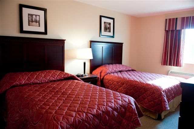 Townhome_Bedroom,_2_Full_Beds